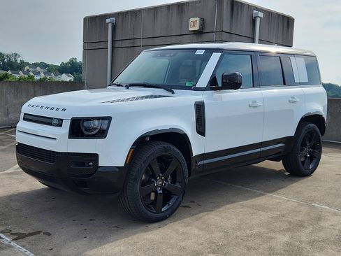 New 2025 Land Rover Defender 110 V8 image 1