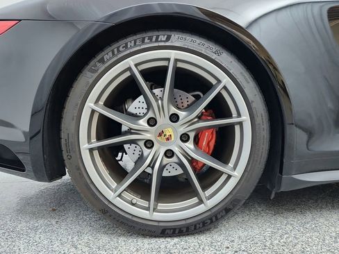 Used 2017 Porsche 911 Carrera 4S image 38