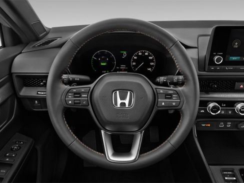 Used 2024 Honda CR-V Sport Touring image 8