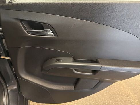 Used 2017 Chevrolet Sonic LT w/ Convenience Package FWD image 23