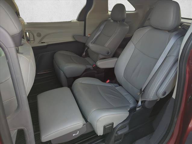 Certified 2022 Toyota Sienna Limited AWD/4WD image 25