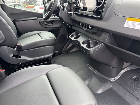 New 2026 Mercedes-Benz Sprinter 2500 image 15