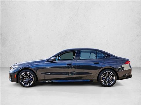 Used 2026 BMW 530i xDrive AWD/4WD image 8