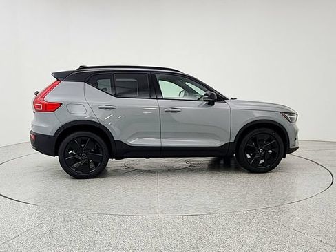 New 2026 Volvo XC40 B5 Ultra w/ Climate Package AWD/4WD image 4
