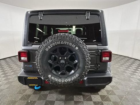 Used 2023 Jeep Wrangler Unlimited w/ Cold Weather Group AWD/4WD image 3