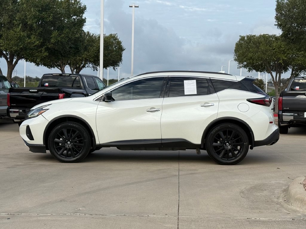 Used 2022 Nissan Murano SV w/ SV Midnight Edition Package FWD image 2