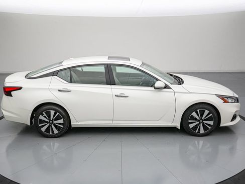 Used 2021 Nissan Altima 2.5 SL FWD image 3