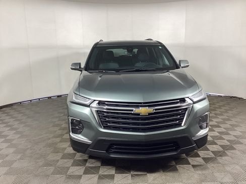 Used 2023 Chevrolet Traverse LT w/ LPO, Floor Liner Package AWD/4WD image 6