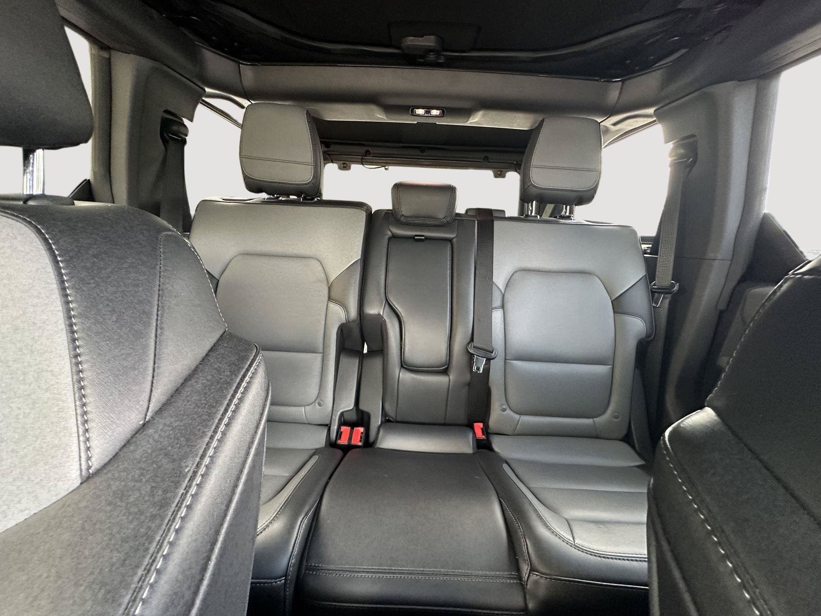 Used 2024 Ford Bronco Everglades AWD/4WD image 12