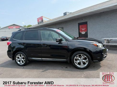 Used 2017 Subaru Forester 2.5i Touring AWD/4WD image 2