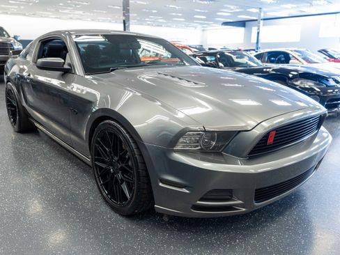 Used 2014 Ford Mustang GT Premium w/ Brembo Brake Package RWD image 3