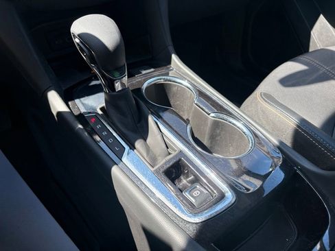 Used 2024 Chevrolet Equinox Premier w/ LPO, Floor Liner Package FWD image 25