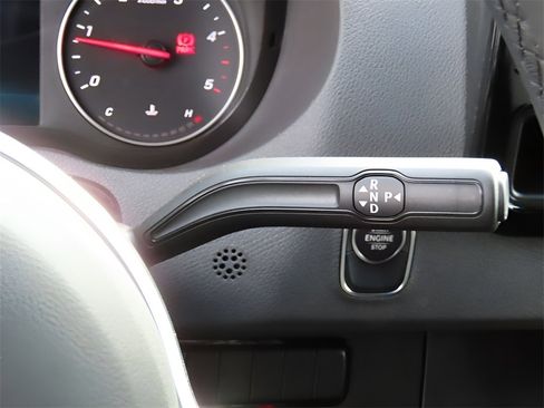 Used 2024 Mercedes-Benz Sprinter 2500 image 59