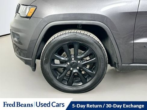 Used 2020 Jeep Grand Cherokee Altitude image 33