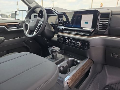 New 2026 Chevrolet Silverado 1500 RST w/ Convenience Package II AWD/4WD image 16