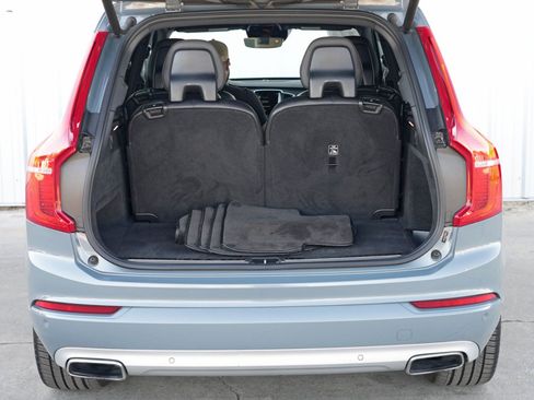 Used 2020 Volvo XC90 T6 Momentum image 9