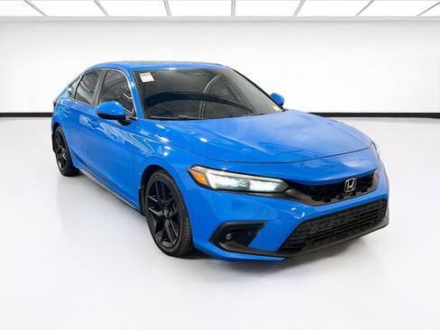 Used 2022 Honda Civic Sport Touring image 3