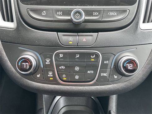 Used 2024 Chevrolet Malibu LT image 18