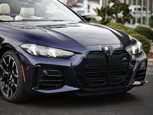 New 2026 BMW M440i Convertible w/ Premium Package image 2