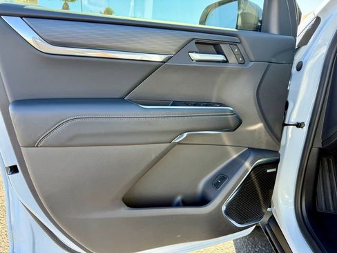 New 2026 GMC Acadia Elevation w/ Elevation Premium Package image 16