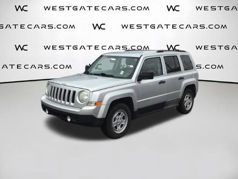 Used 2011 Jeep Patriot Sport image 1