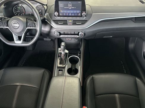 Used 2024 Nissan Altima 2.5 SR image 17