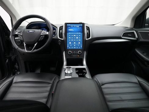 Used 2022 Ford Edge SEL w/ Convenience Package image 5