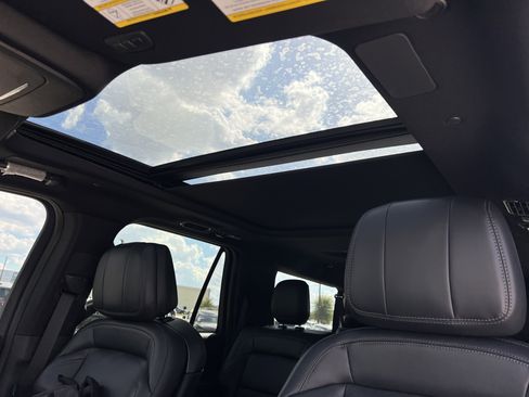 New 2025 Lincoln Navigator L Reserve w/ Jet Appearance Package image 24