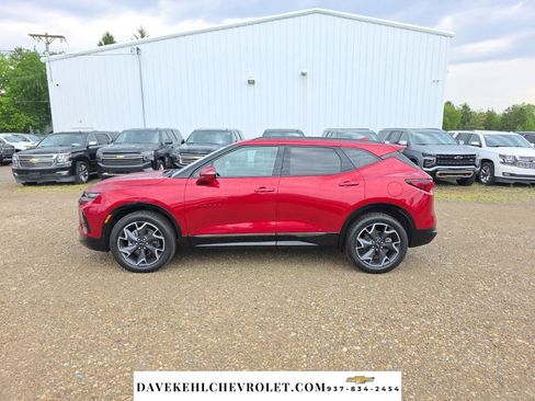 Used 2022 Chevrolet Blazer RS w/ Enhanced Convenience Package FWD image 2