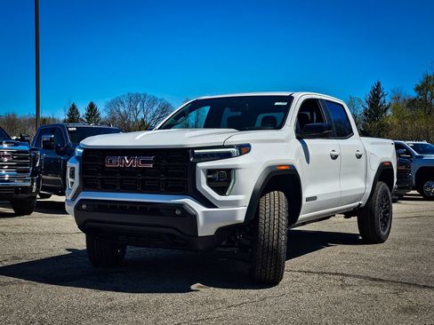 New 2026 GMC Canyon Elevation w/ Convenience Package AWD/4WD image 7