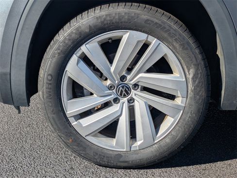 Used 2021 Volkswagen Atlas SEL image 12