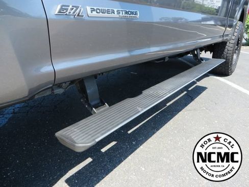 Used 2022 Ford F350 Platinum w/ FX4 Off-Road Package AWD/4WD image 11
