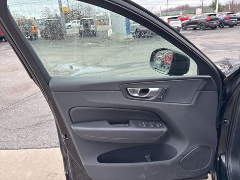 Certified 2024 Volvo XC60 B5 Core w/ Protection Package Premier image 15