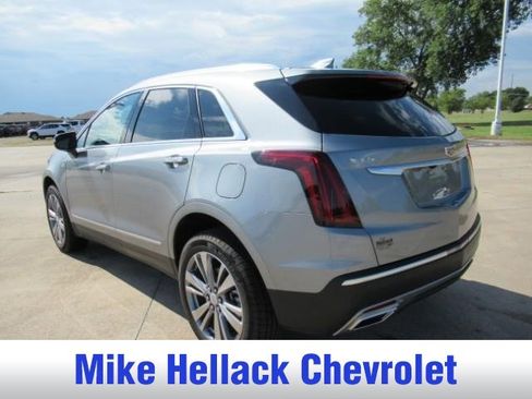 Used 2025 Cadillac XT5 Premium Luxury image 4