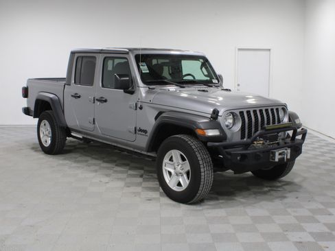 Used 2020 Jeep Gladiator Sport w/ Quick Order Package 24S AWD/4WD image 1