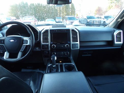 Used 2016 Ford F150 Lariat w/ Equipment Group 502A Luxury image 8