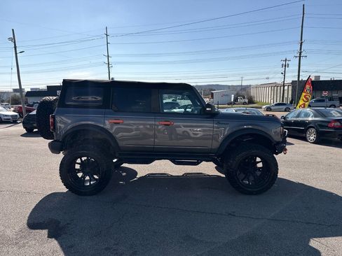 Used 2022 Ford Bronco Wildtrak image 5