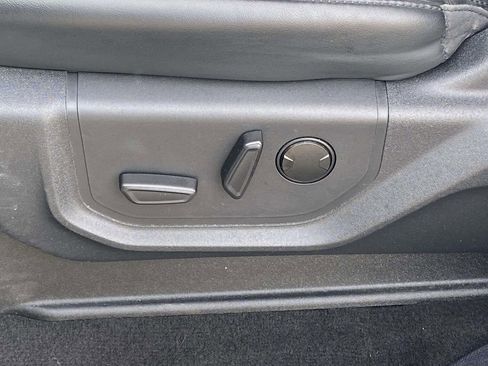 Used 2024 Ford Expedition XLT image 16