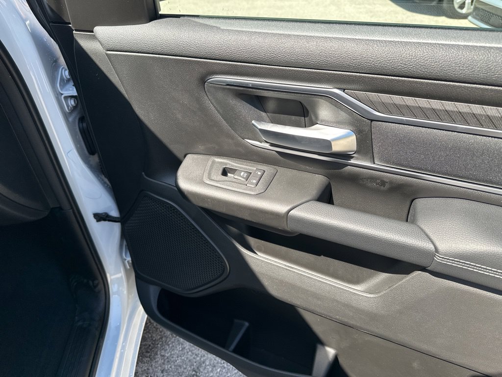 New 2026 RAM 1500 Big Horn AWD/4WD image 11