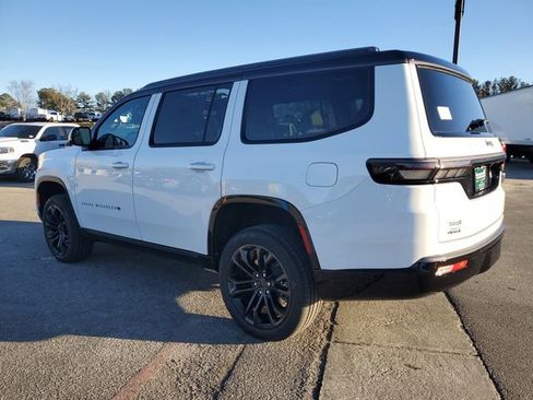 New 2026 Jeep Grand Wagoneer Summit image 4