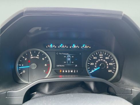 Used 2016 Ford F150 XLT w/ Equipment Group 302A Luxury image 27