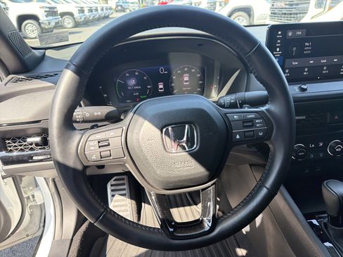 Used 2024 Honda Accord Sport image 18