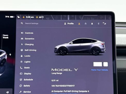 Used 2026 Tesla Model Y Long Range RWD image 39
