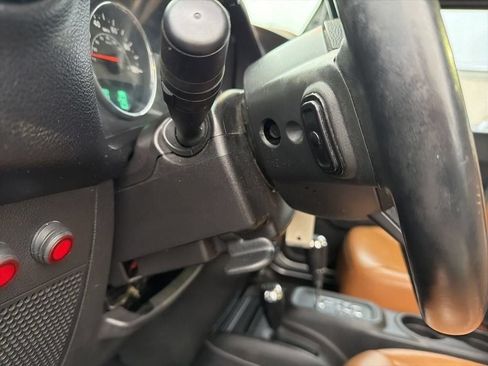 Used 2015 Jeep Wrangler Unlimited Sport w/ Quick Order Package 24S AWD/4WD image 58