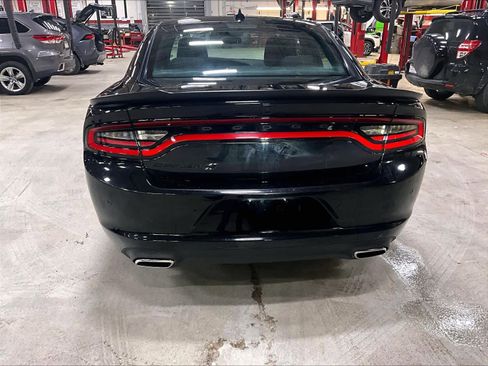 Used 2023 Dodge Charger SXT w/ Blacktop Package image 7