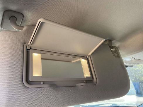 Used 2023 Ford Expedition XLT image 29