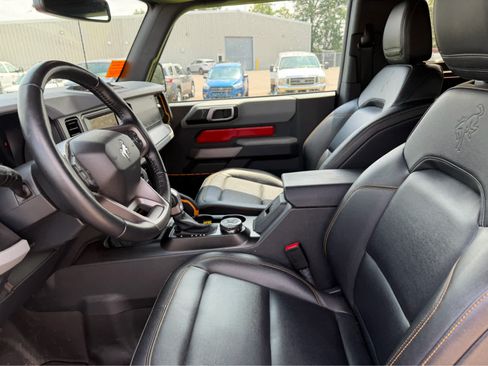 Used 2023 Ford Bronco Badlands AWD/4WD image 10