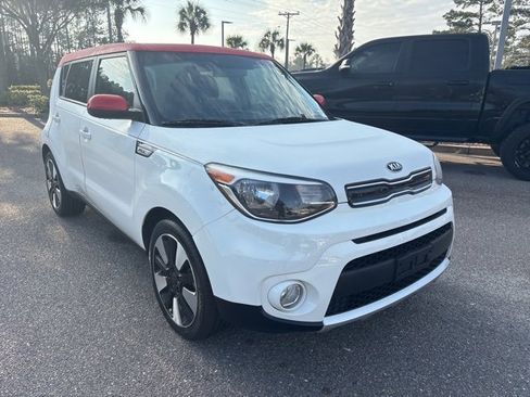 Used 2017 Kia Soul + w/ Designer's Package image 3