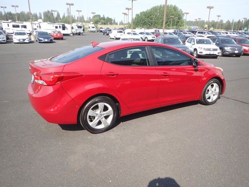 Used 2013 Hyundai Elantra GLS FWD image 5