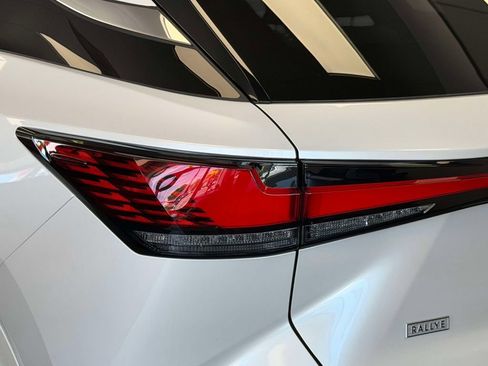 Used 2023 Lexus RX 350 Premium w/ Accessory Package AWD/4WD image 19